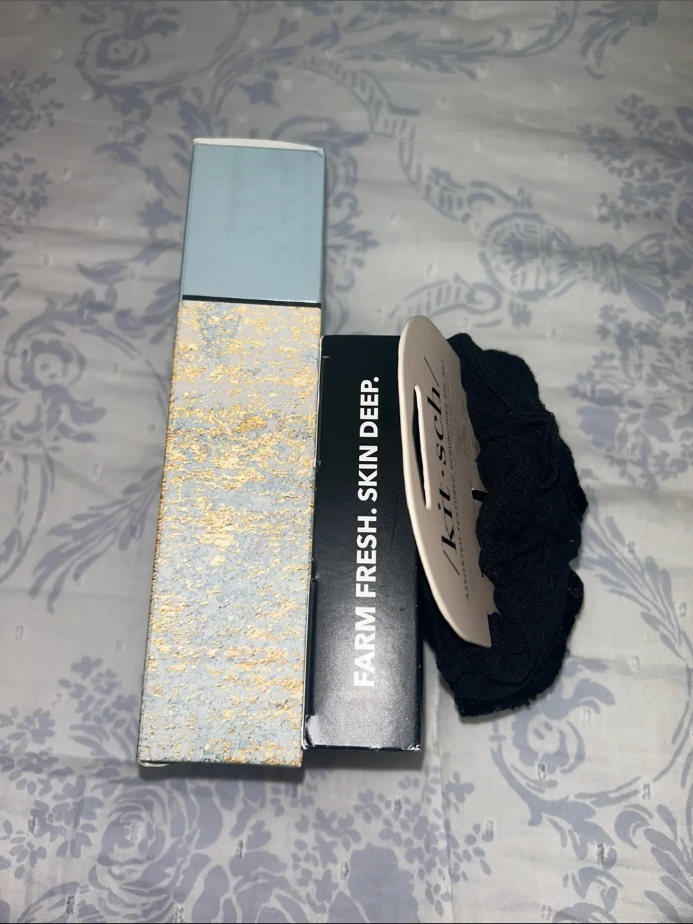 Kitsch, Dionis, and Yoga Care Set